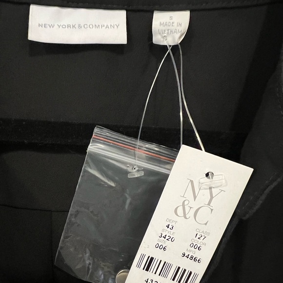 NWT NEW YORK & COMPANY- Black Work Long Sleeve Blouse Sz S - Picture 2 of 3
